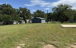 670 Beaver St., Tow, TX 78672