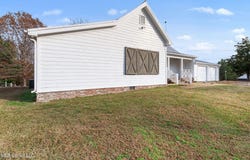 600 Co Rd 203, Walnut, MS 38683