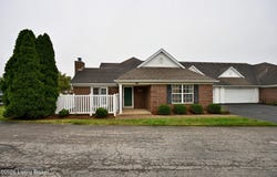 8406 Eagle Creek Dr, Lyndon, KY 40222