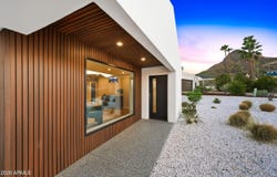 1955 E GREENWAY Road, Phoenix, AZ 85022