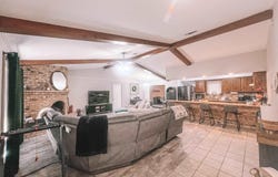 648 Daingerfield St, Pittsburg, TX 75686