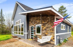 3951 Fairview Rd, Duluth, MN 55803