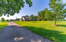 18601 Middle Delaware Rd, Henderson, KY 42420