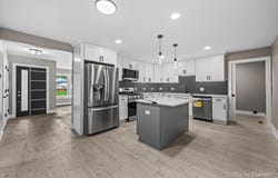 943 Oxford Street, Downers Grove, IL 60516