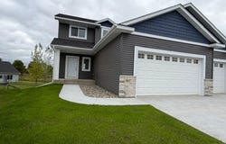 987 45th Avenue NE, Saint Cloud, MN 56304