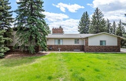 1321 SE 15th St., Minot, ND 58701