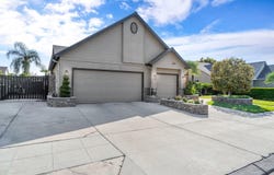 558 W Serena Avenue, Clovis, CA 93619