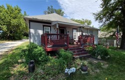 925 E Wilson Street, Ottawa, KS 66067