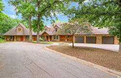 151 Bethany Drive, Manhattan, KS 66503