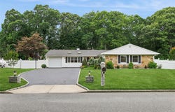 16 Parson Drive, Stony Brook, NY 11790