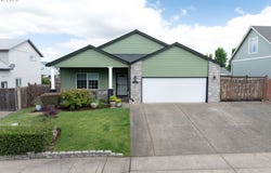 3392 FALCON Dr, Springfield, OR 97477