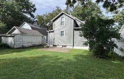 832 N L St, Fremont, NE 68025