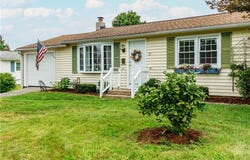 43 Topaz Drive, Warwick, RI 02818