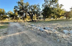 Mustang Road, Sanger, CA 93657