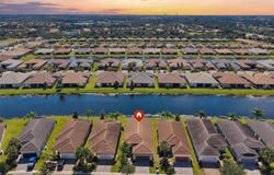 4814 SEVILLA SHORES Drive, WIMAUMA, FL 33598