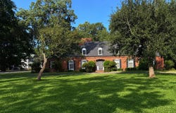 518 Park St, Lonoke, AR 72086