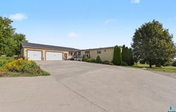22961 478th Ave, Flandreau, SD 57028