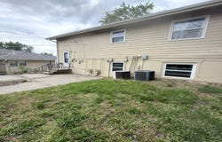 1811 N 110th ST, Omaha, NE 68154