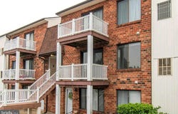 7016 HILLTOP Drive, BROOKHAVEN, PA 19015