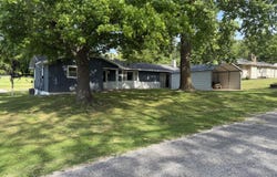 105 Walker Court, Exeter, MO 65647