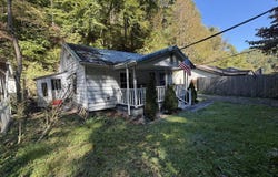 6375 S Ruffner Road, Charleston, WV 25314