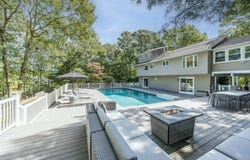 30 Squires Blvd, Hampton Bays, NY 11946