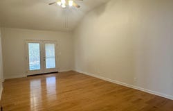 130 GLEN Dr, Selmer, TN 38375-2355