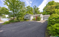 18 Willow Lane, Morris, CT 06763