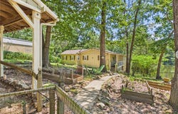 3584 Walnut Hills Road, Stover, MO 65078