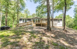 85 Baughman Rd, Carriere, MS 39470