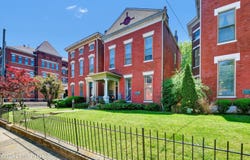 128 E Oak St, Louisville, KY 40203