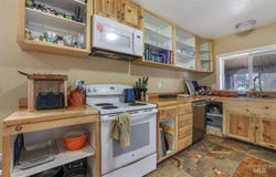 409 1st St E, Hansen, ID 83334
