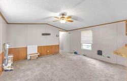 309 E Walnut Avenue, Stewartsville, MO 64490