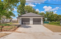 717 N Weaver Avenue, Springfield, MO 65802