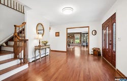 5 Glen Ridge Drive, Washington Township, NJ 07853
