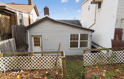 417 Alexander St, McKees Rocks, PA 15136