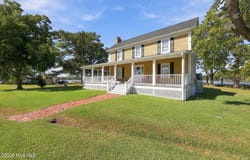 4389 Orchard Creek Road, Oriental, NC 28571