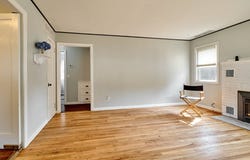 845 S WATER St, Silverton, OR 97381