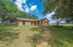 1935 E Fm 1518, St Hedwig, TX 78152
