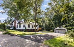 37 Forest Drive, Bloomfield Twp., NJ 07003-5207