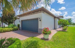 4425 Beauty Leaf Circle, Vero Beach, FL 32967
