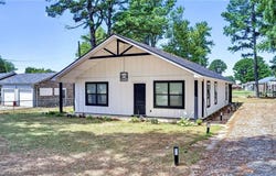 802 fir ST, Muldrow, OK 74948