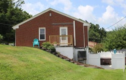 207 Steeles Ln, Tazewell, VA 24651