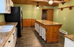 210 MOON Way, Savannah, TN 38372
