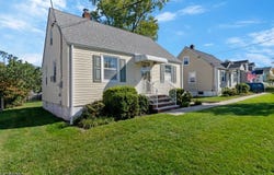 55 Eiseman Ave, Piscataway Twp., NJ 08854-6094