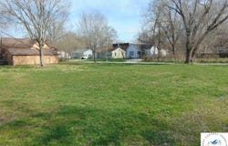 400 N 4th Street, Clinton, MO 64735