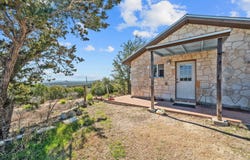 450 Eagles Nest DR, Wimberley, TX 78676