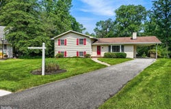 304 PINE Circle, SEVERNA PARK, MD 21146
