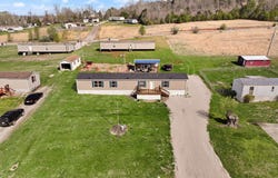 345 Bonnie Blue Lane, Bronston, KY 42518
