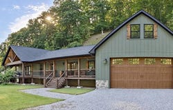 714 Grassy Br, Raccoon, KY 41557